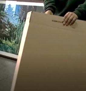 How to Pack Large Pictures Using the Four Piece Mirror & Picture Box